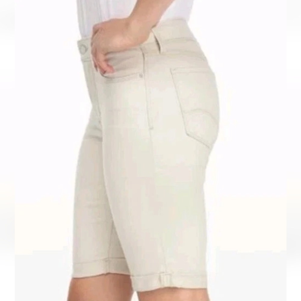 NYDJ Briella Long Shorts Woman Plus Sz 16 Clay Lift Tuck Tech Travel Walking Nwt - Picture 2 of 11